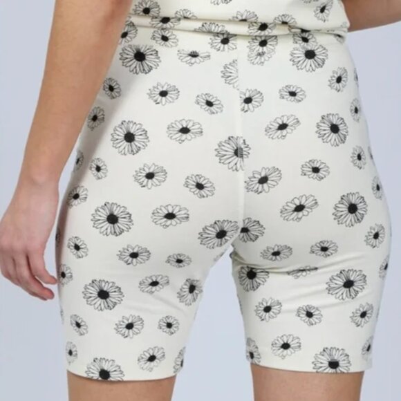 Brunette the Label "Almond Daisy" Shorts - Picture 2 of 4